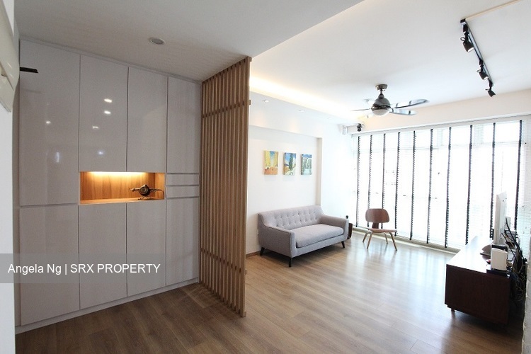 Compassvale Bow thumbnail photo